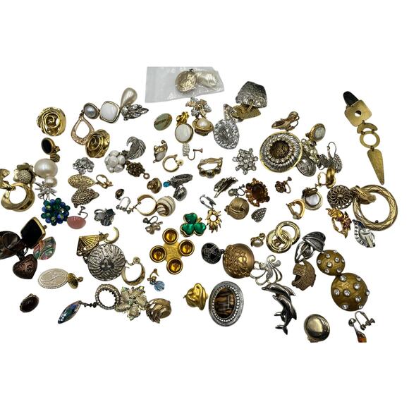 One and half Pound Single Clip Rhinestone Pearl clip Craft Pendant Earring Lot - Picture 1 of 9